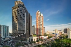 InterContinental Bangkok Sukhumvit , Phra Samut Jadee